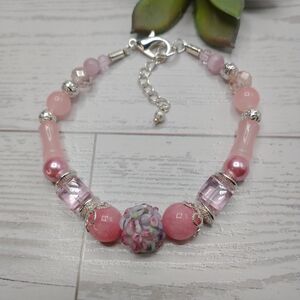 New Hand Crafted Beaded Bracelet